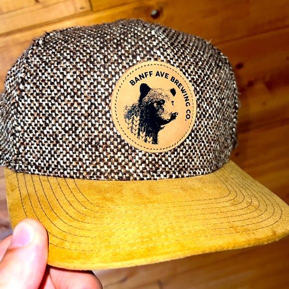 albeerta Other - Banff Avenue brewing Company hat, tweed snapback